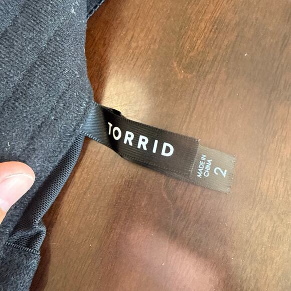 Torrid Black Demi Cup Black Lace Underlay Bra Lightly Lined Size 2 2X - Picture 4 of 5